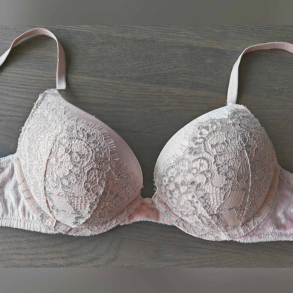 Victoria's Secret | Lacy Push Up Bra
